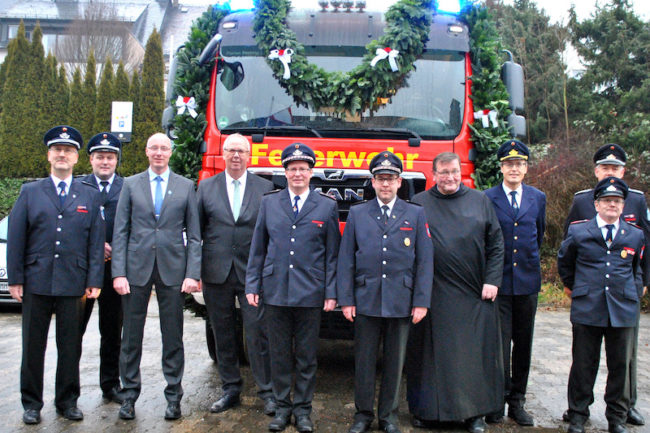 20_01_08_Fahrzeugübergabe TLF3000 Nuttlar WEB